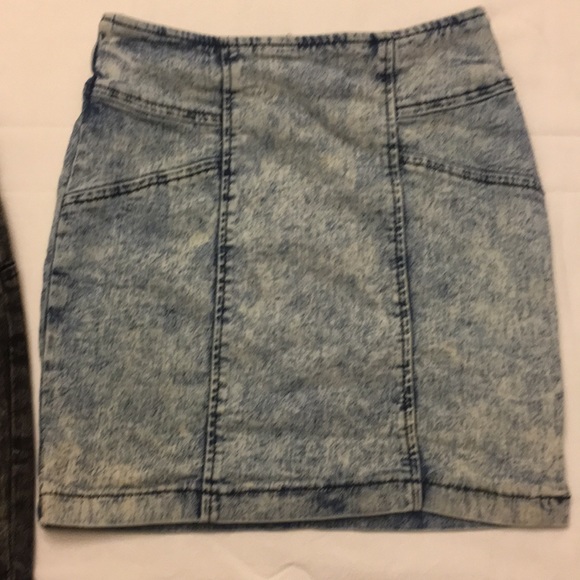 Acid wash skirt bundle - Picture 4 of 7
